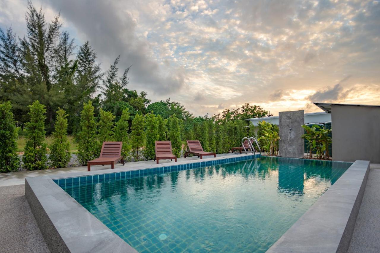 Malinee Resort Bang Tao Beach  Exterior photo