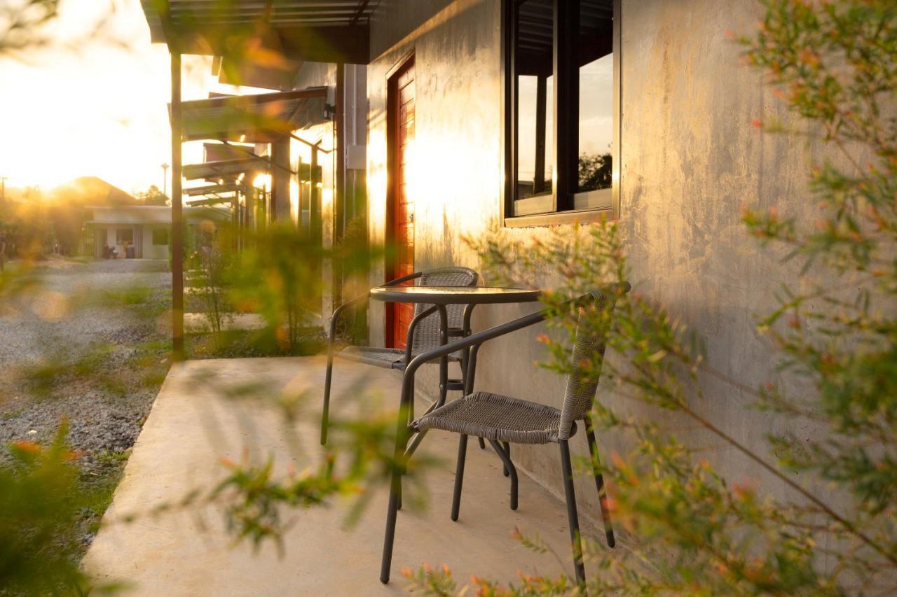 Malinee Resort Bang Tao Beach  Exterior photo